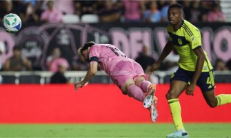 Potvrđeno je da je najmlađi igrač koji je postigao 890 golova!